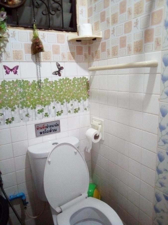 Bed and Breakfast Ban Kru Ae Mixed Dorm Bangkok Zewnętrze zdjęcie