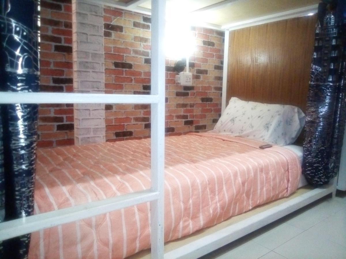Bed and Breakfast Ban Kru Ae Mixed Dorm Bangkok Zewnętrze zdjęcie