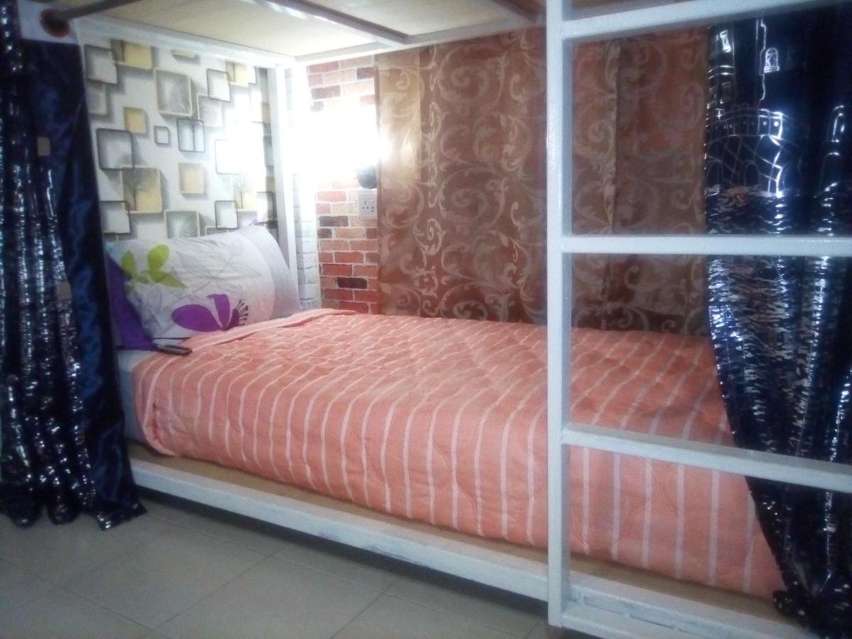 Bed and Breakfast Ban Kru Ae Mixed Dorm Bangkok Zewnętrze zdjęcie