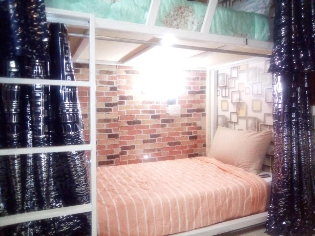 Bed and Breakfast Ban Kru Ae Mixed Dorm Bangkok Zewnętrze zdjęcie